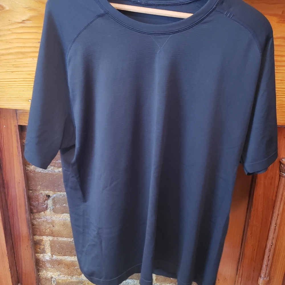 Lulu metal vent black ss